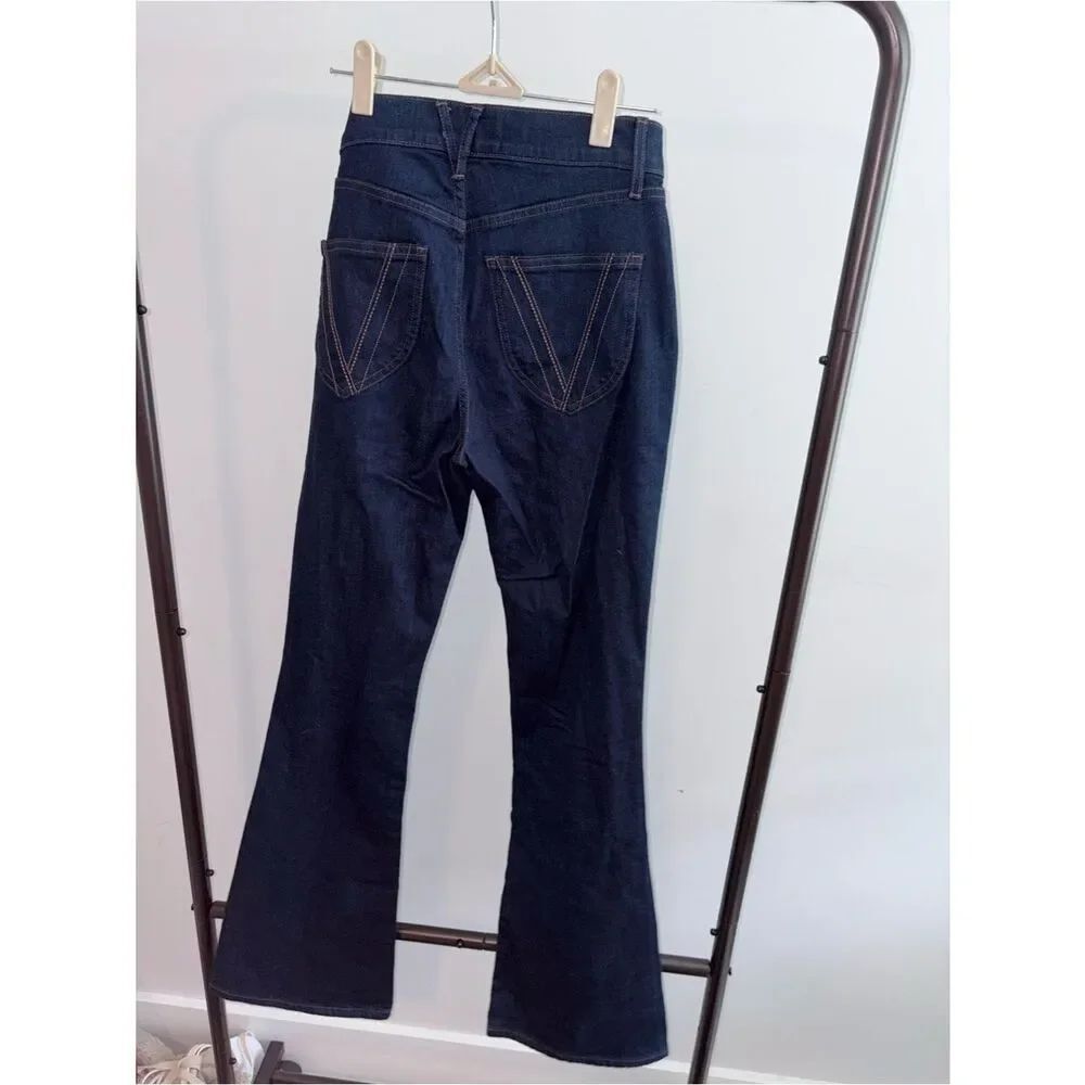 Veronica Beard Beverly Skinny-Flare Jean - Picture 5 of 7